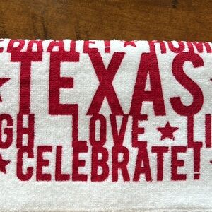 2 TEXAS towels